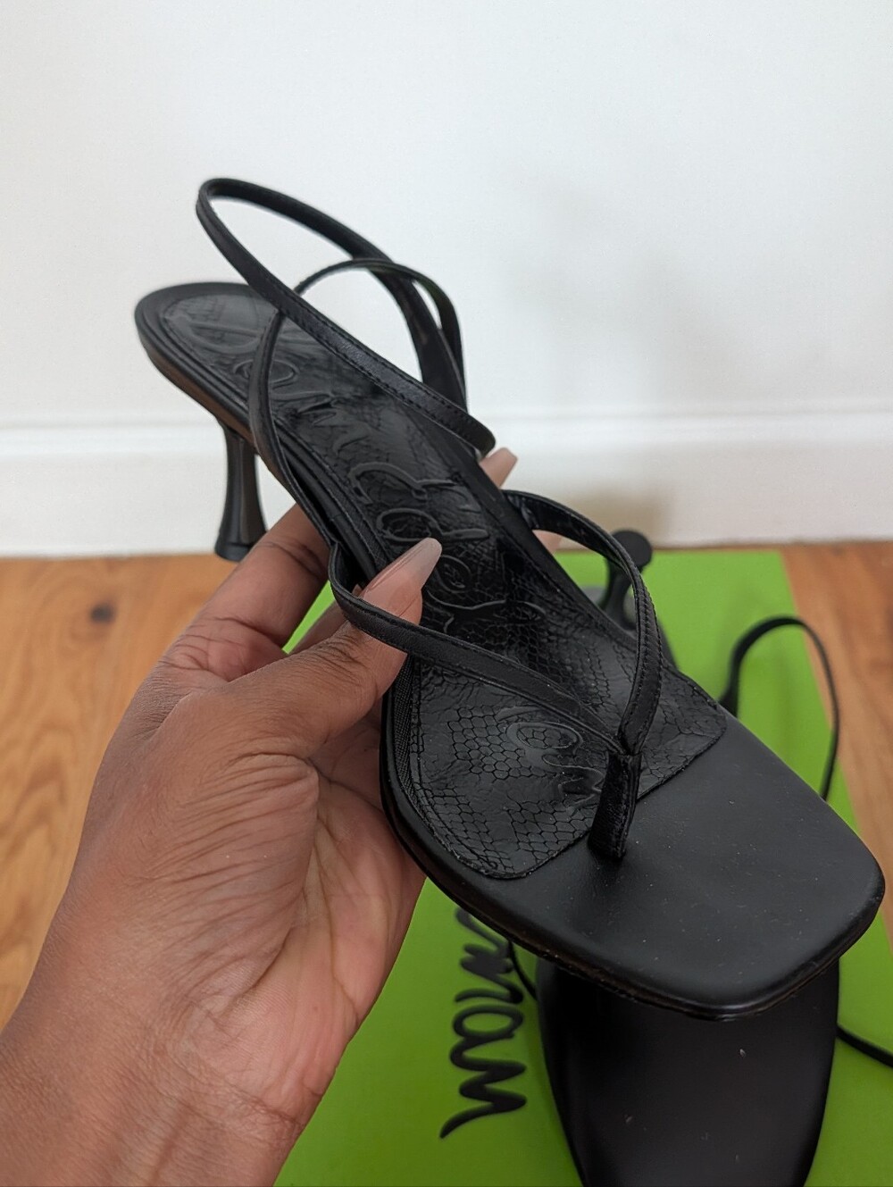 Sam Edelman Black Strappy Toe-Loop Heeled Sandals
